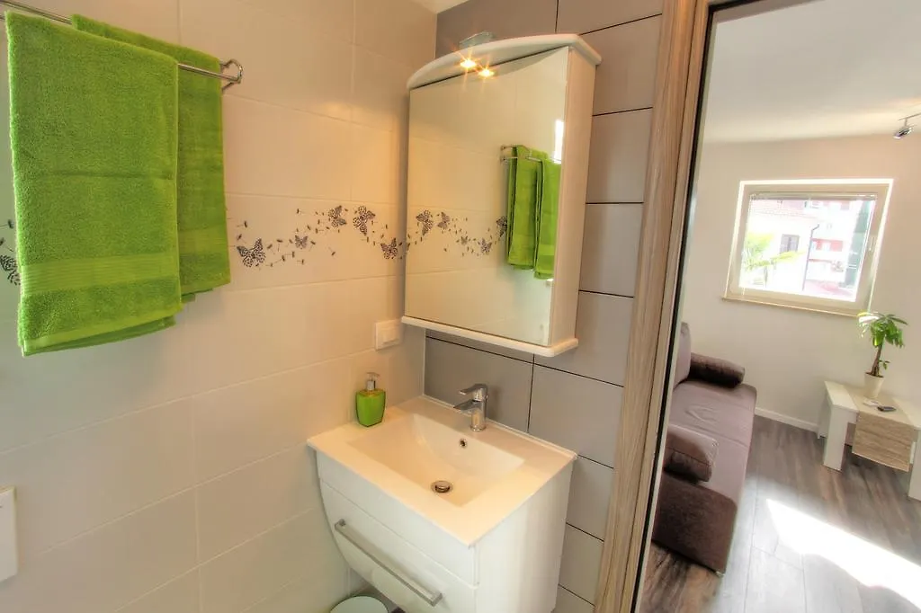 Apartments Nebuloza Rovinj 0*,
