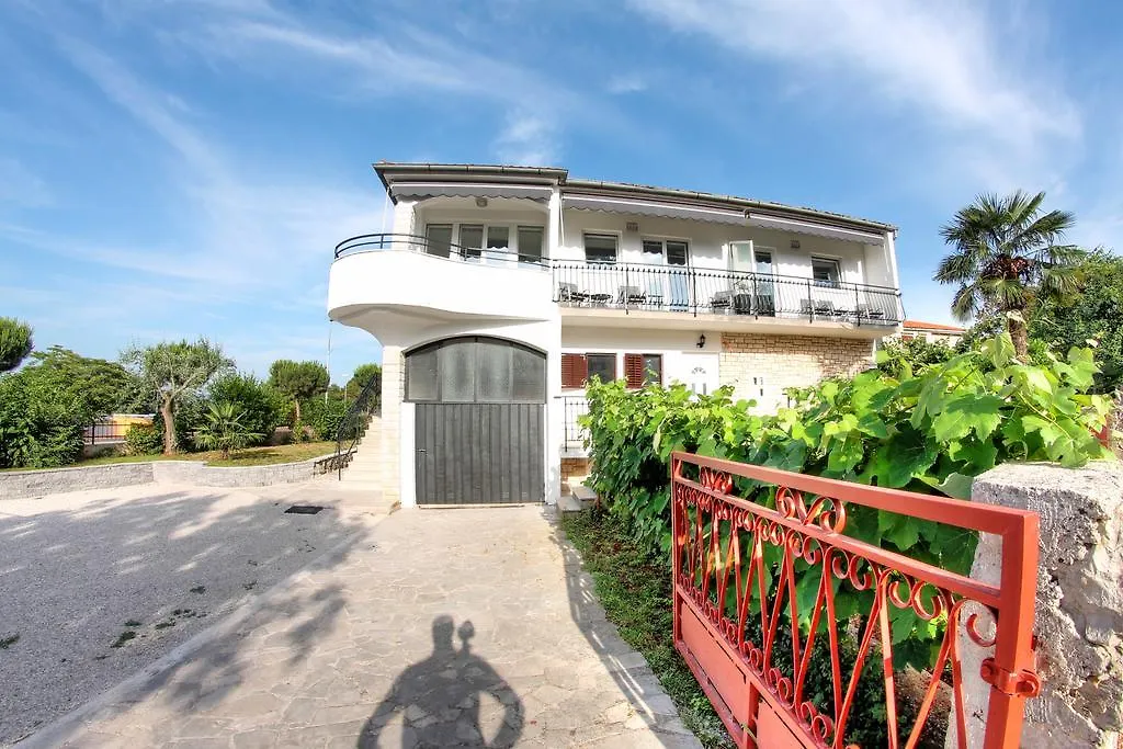 רוביני Apartments Nebuloza 0*,  קרואטיה