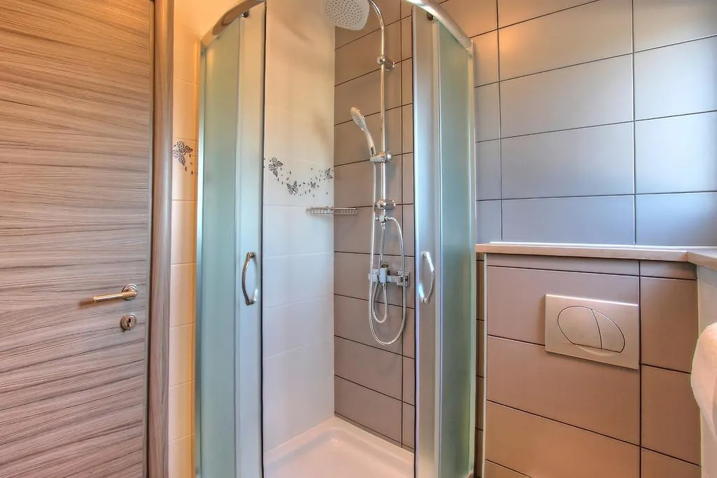 רוביני Apartments Nebuloza