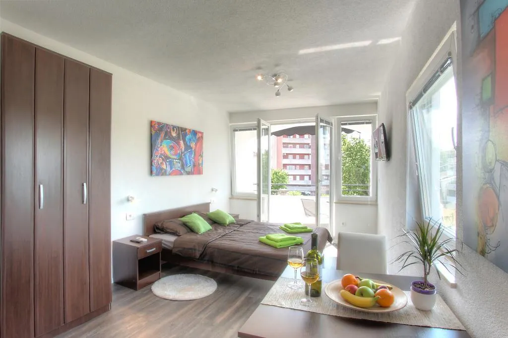 רוביני Apartments Nebuloza
