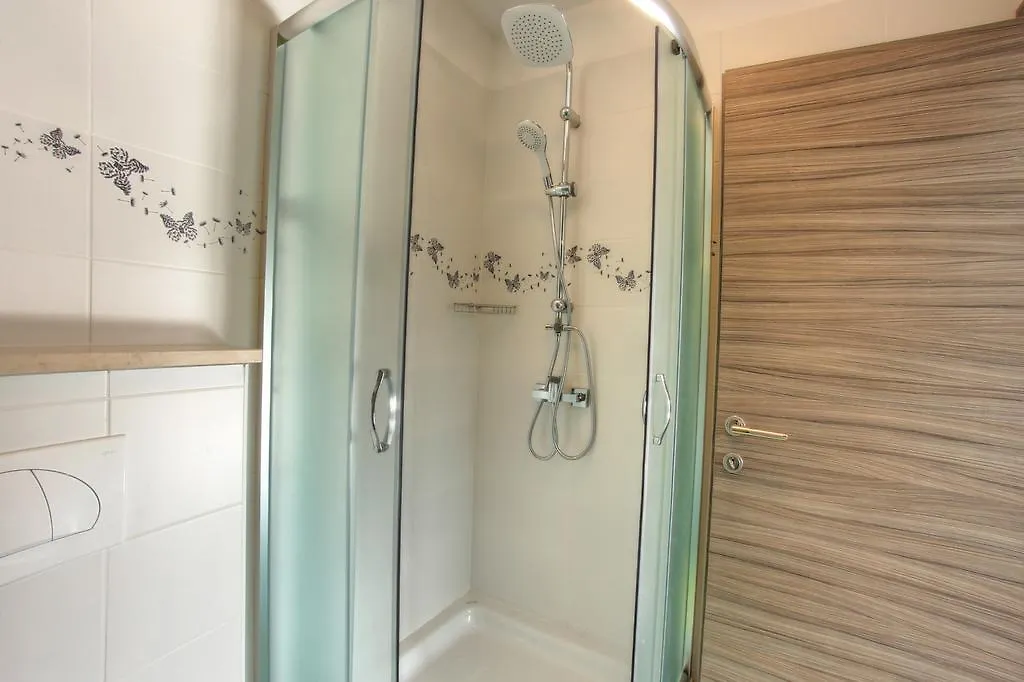 רוביני Apartments Nebuloza