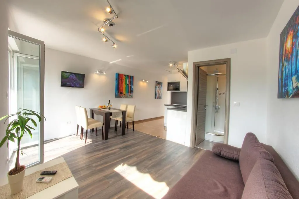 רוביני Apartments Nebuloza